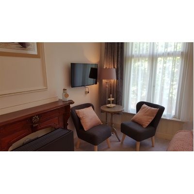 Comfortabele kamer met twee eenpersoonsbedden en balkon in Citylodge Zwolle