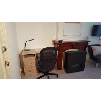 Comfortabele kamer met twee eenpersoonsbedden en balkon in Citylodge Zwolle